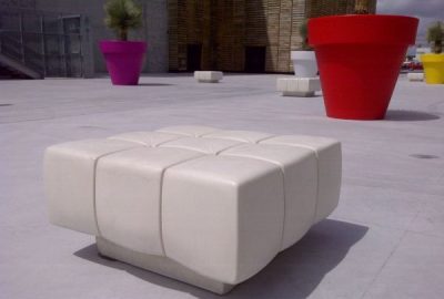 Meble ogrodowe - ławka czy sofa?